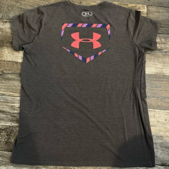👚 Under Armour XL Logo Graphic T-Shirt 👚 - Picture 2 of 2